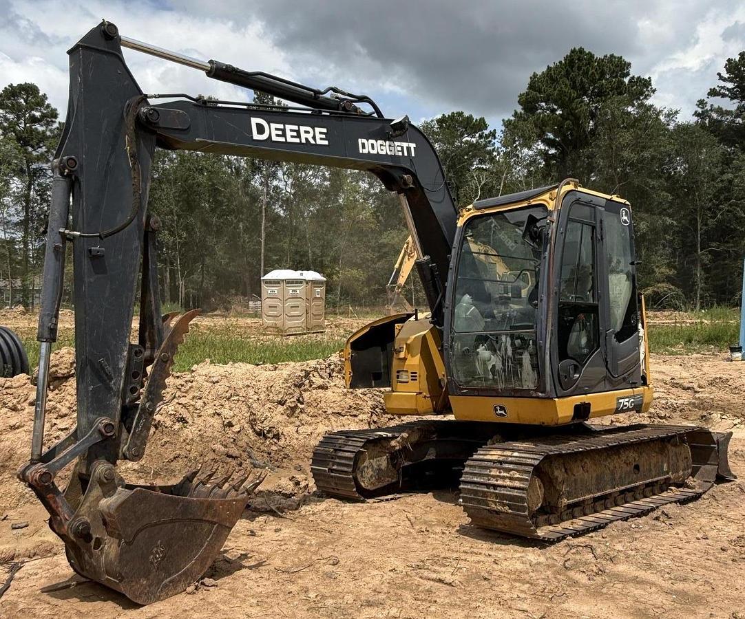 Used 2016 DEERE 75G