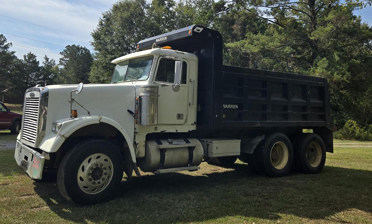 Used 2005 FREIGHTLINER FLD 120