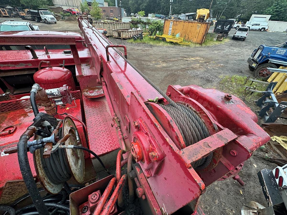 Used 2001 INTERNATIONAL 4700 Service Truck