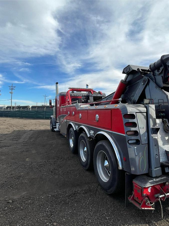 Used 2012 PETERBILT 389