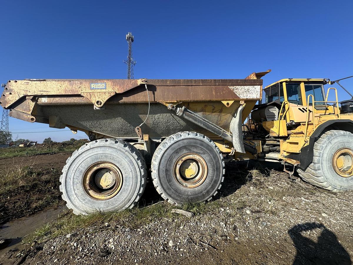 Used 2002 VOLVO A40D