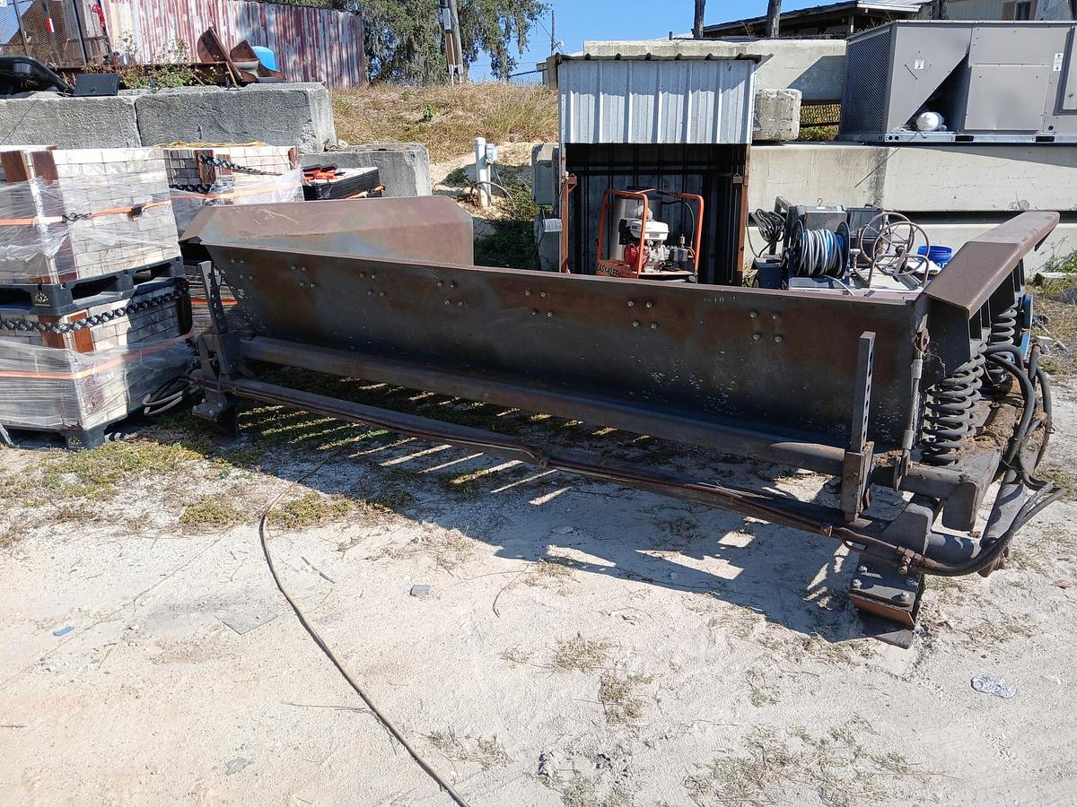 Used 2014 GRIZZLY Unknown