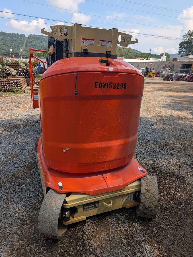 Used 2024 JLG TOUCAN 32E