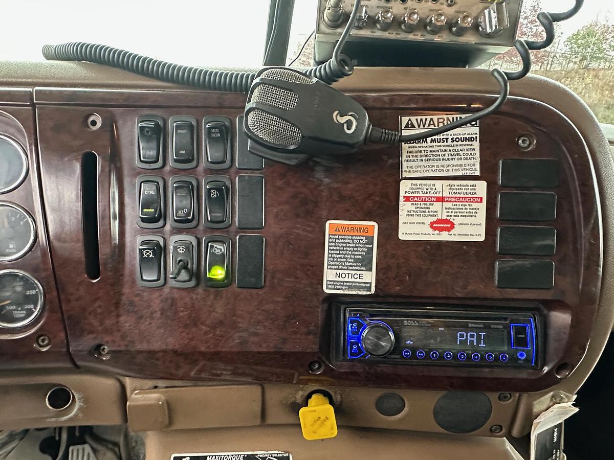 Used 2007 MACK CV713