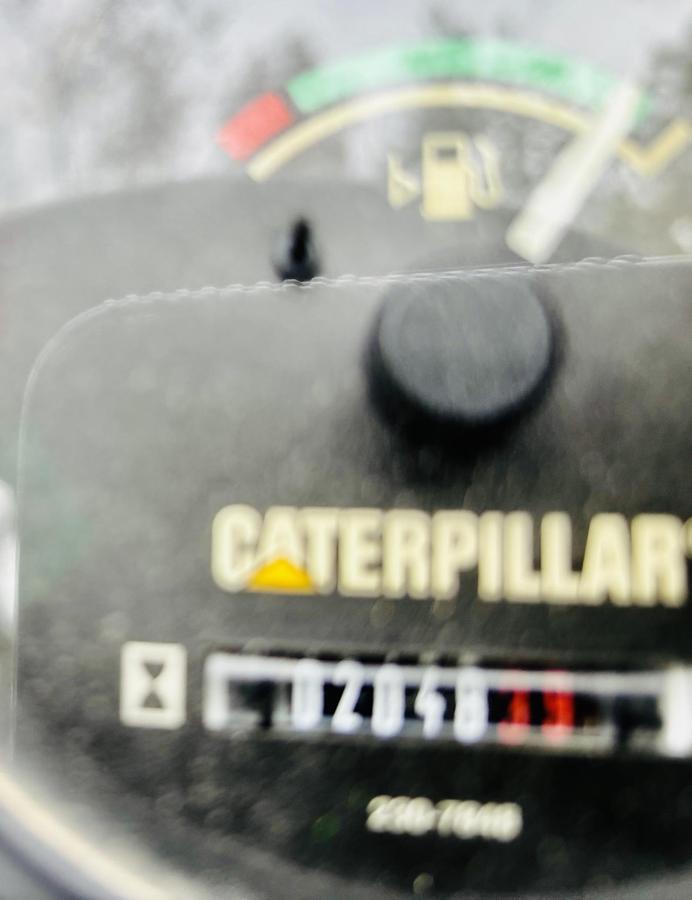Used 2013 CATERPILLAR CB34