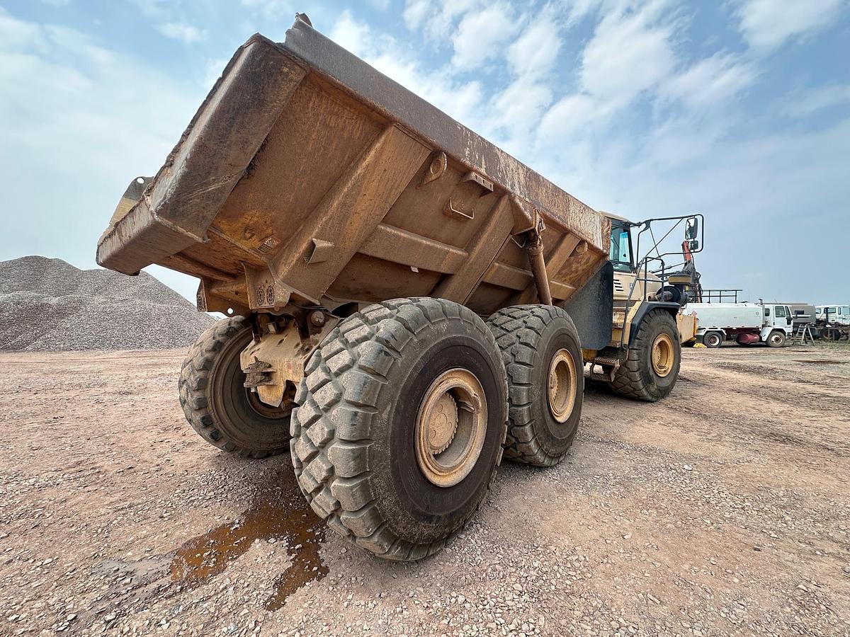 Used 2003 DEERE 400D
