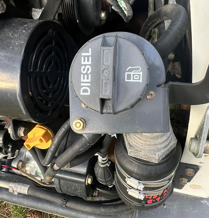 Used 2015 BOBCAT s570