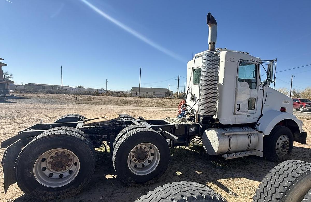 Used 2008 KENWORTH T800