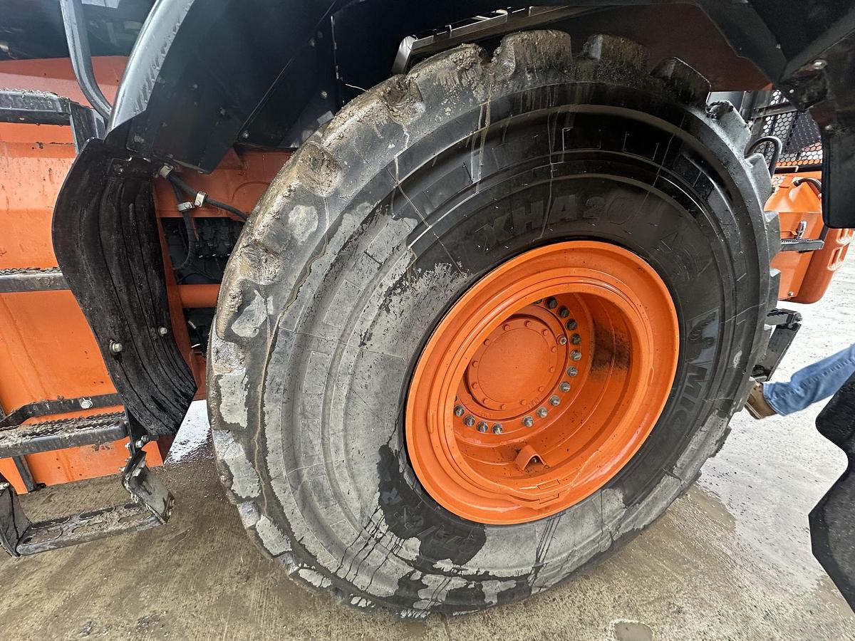 Used 2021 HITACHI ZW370-6HC