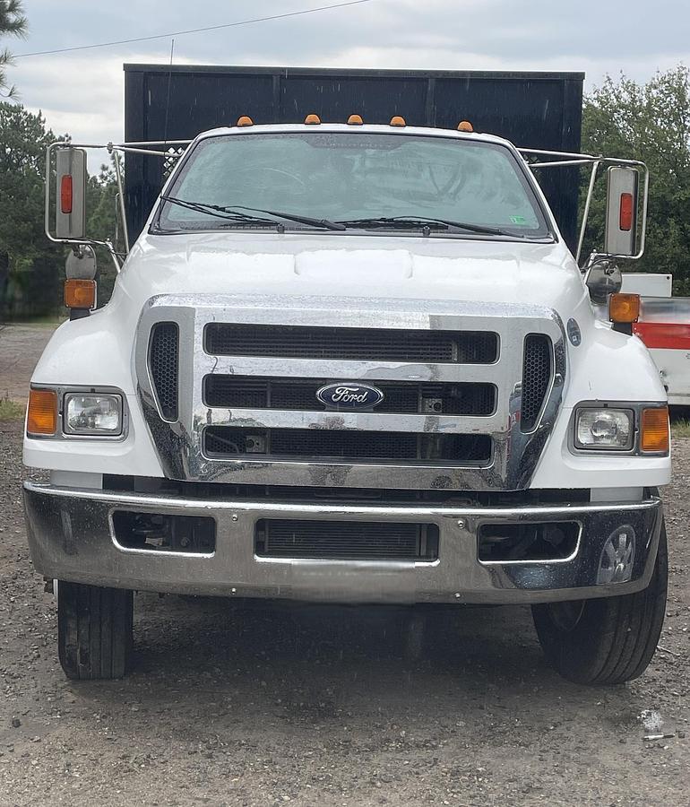 Used 2015 FORD F750 XL SD Flatbed
