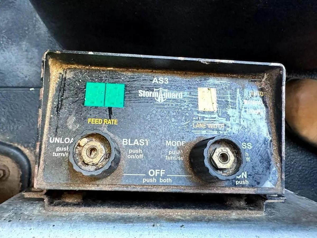 Used 2012 INTERNATIONAL 7600