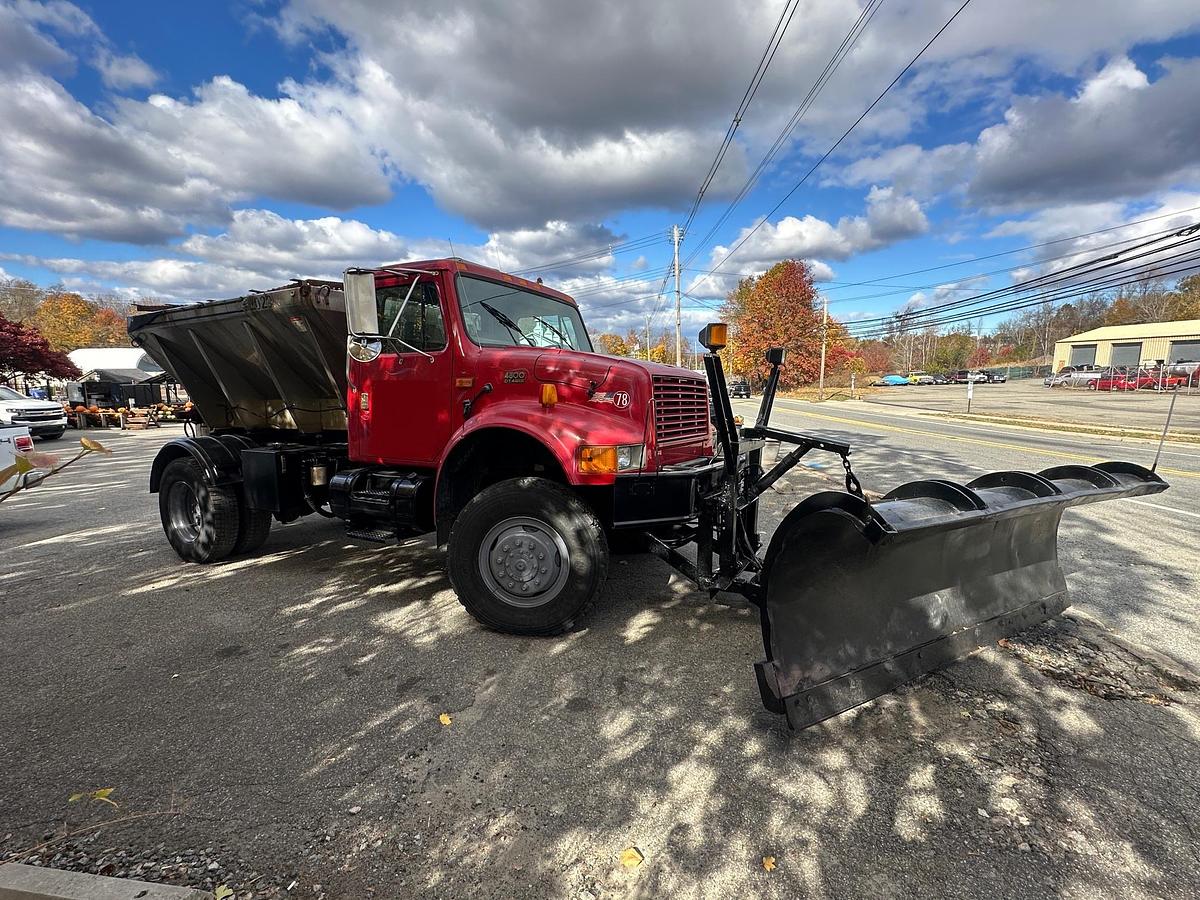 Used INTERNATIONAL 4800