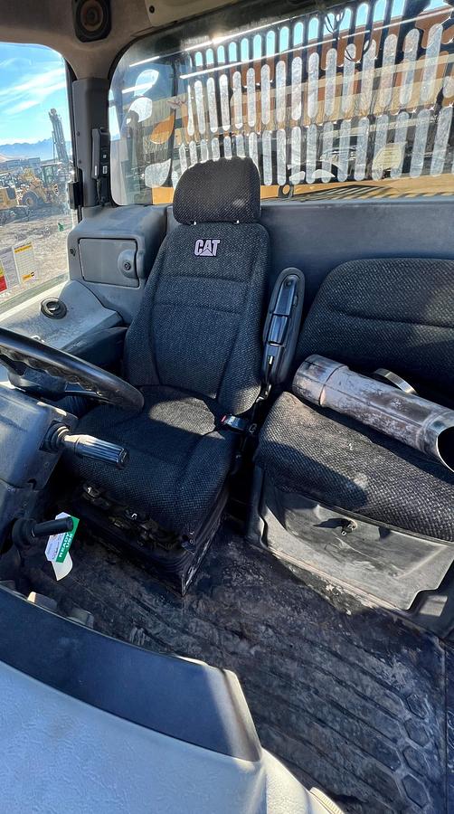 Used 2015 CATERPILLAR 740B