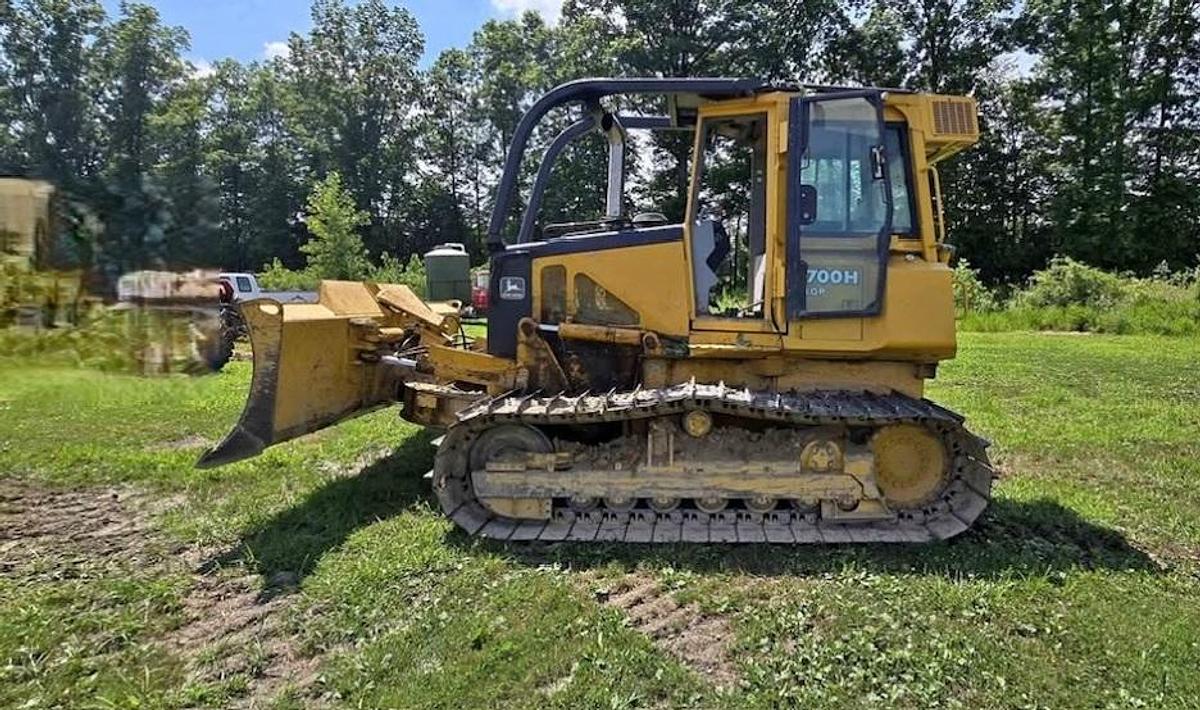 Used 2005 DEERE 700H LGP