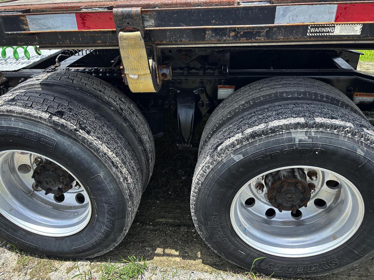 Used 2013 FREIGHTLINER Cascadia 125