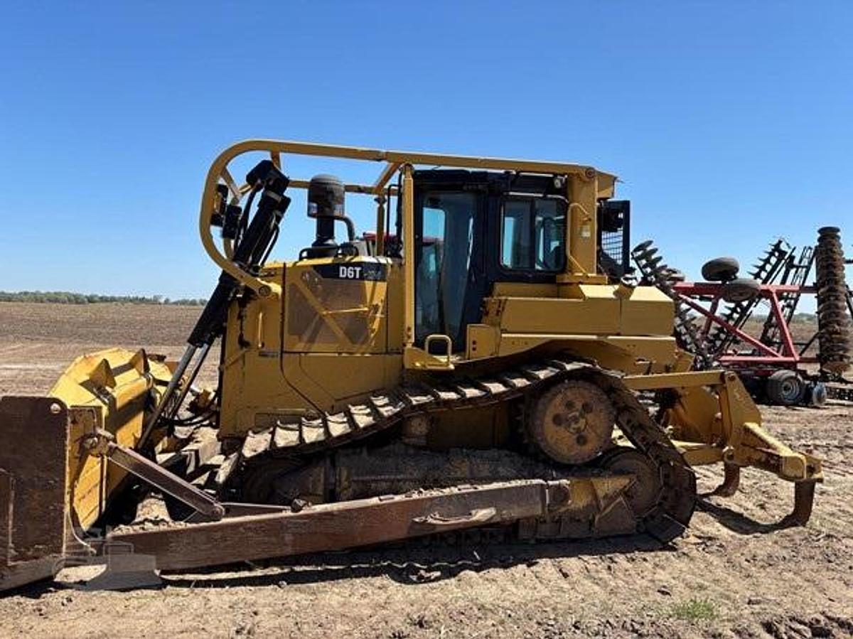 Used 2014 CATERPILLAR D6T XW