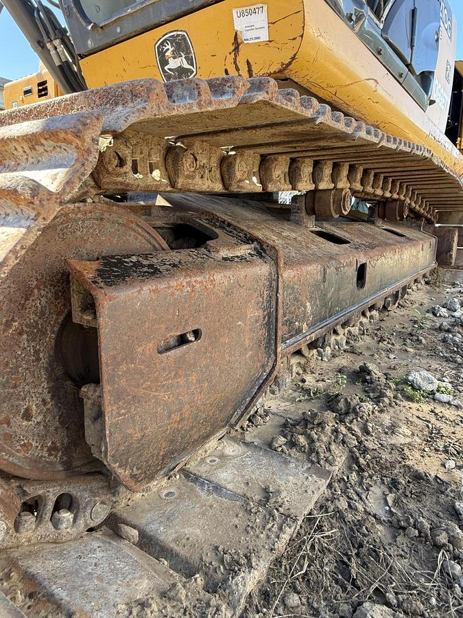 Used 2017 DEERE 210G LC