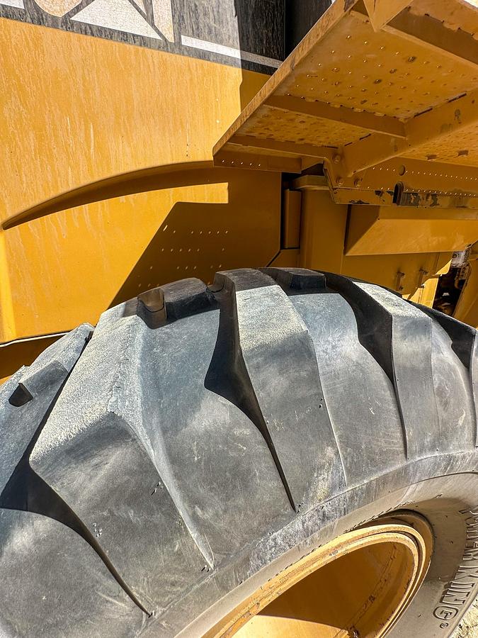 Used 2006 CATERPILLAR 938G II