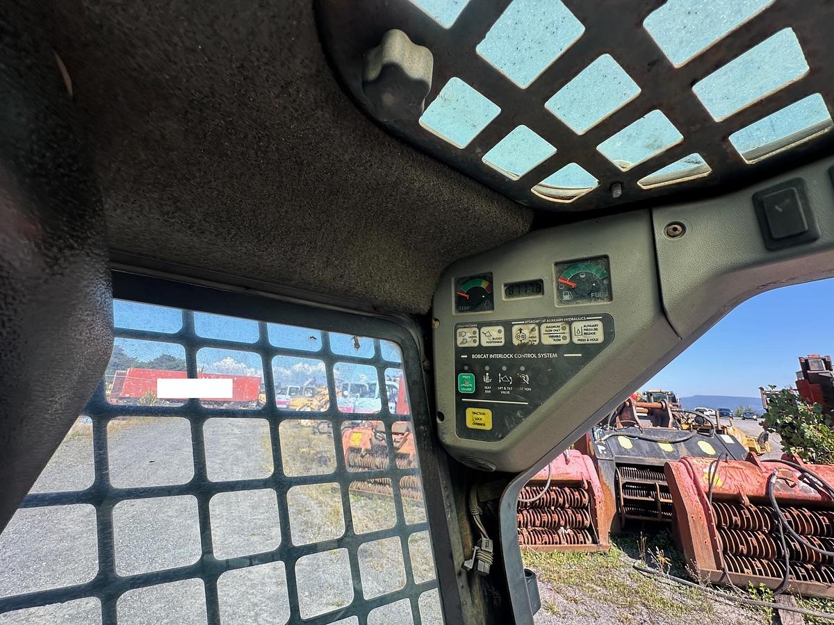 Used 2002 BOBCAT S250