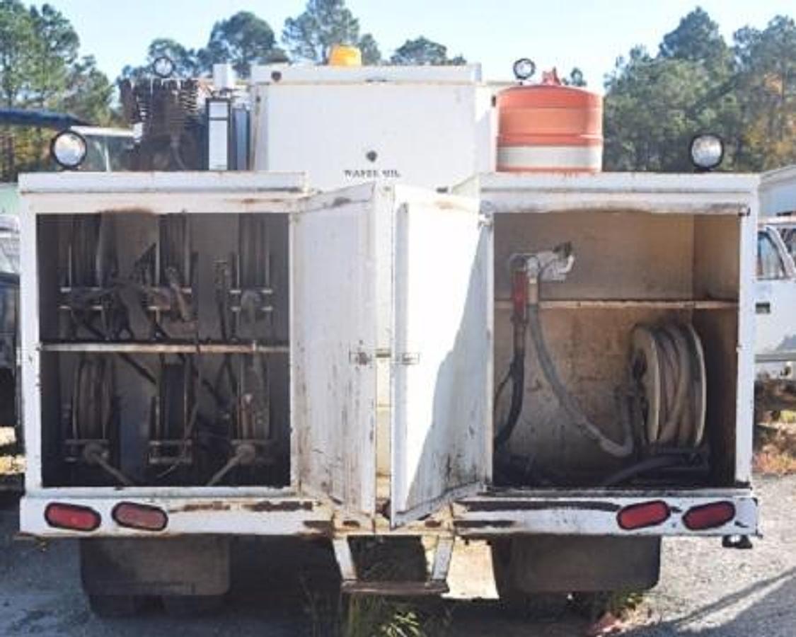 Used 1995 FORD L7000