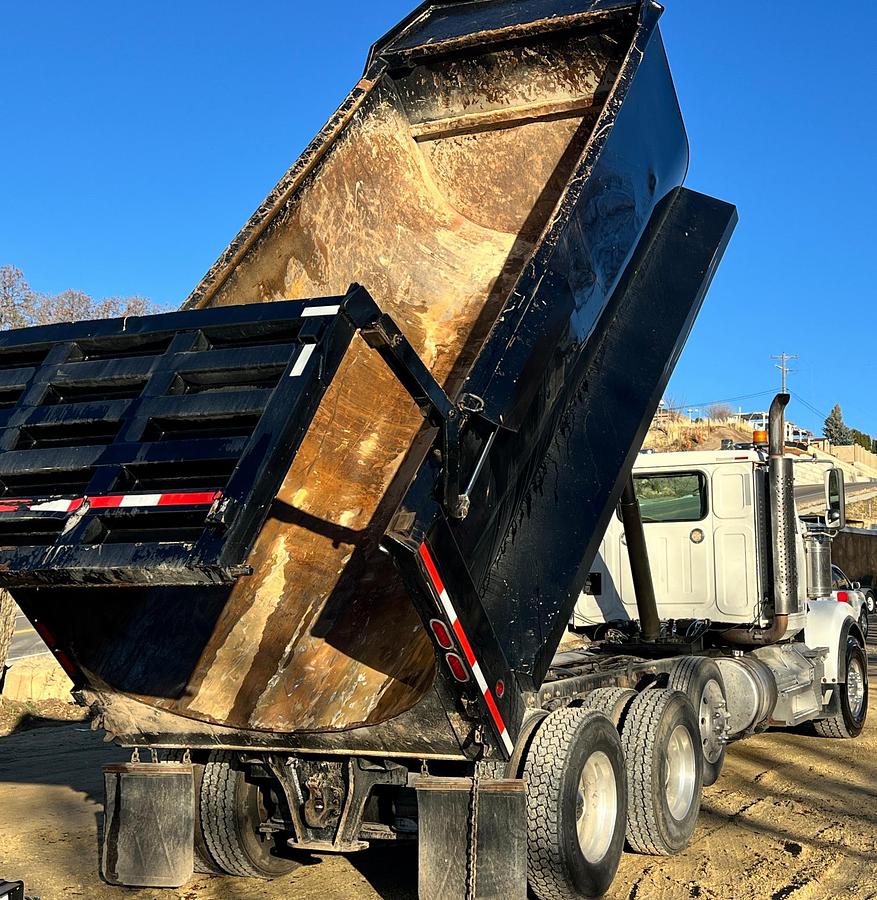 Used 2019 WESTERN STAR W4900
