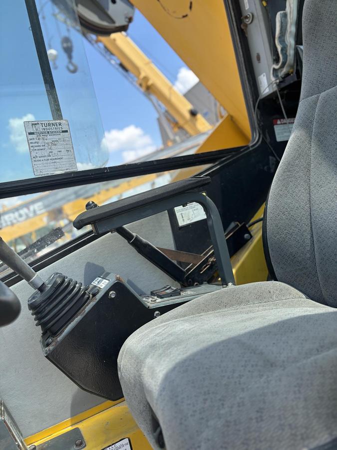 Used 2007 GROVE RT600E