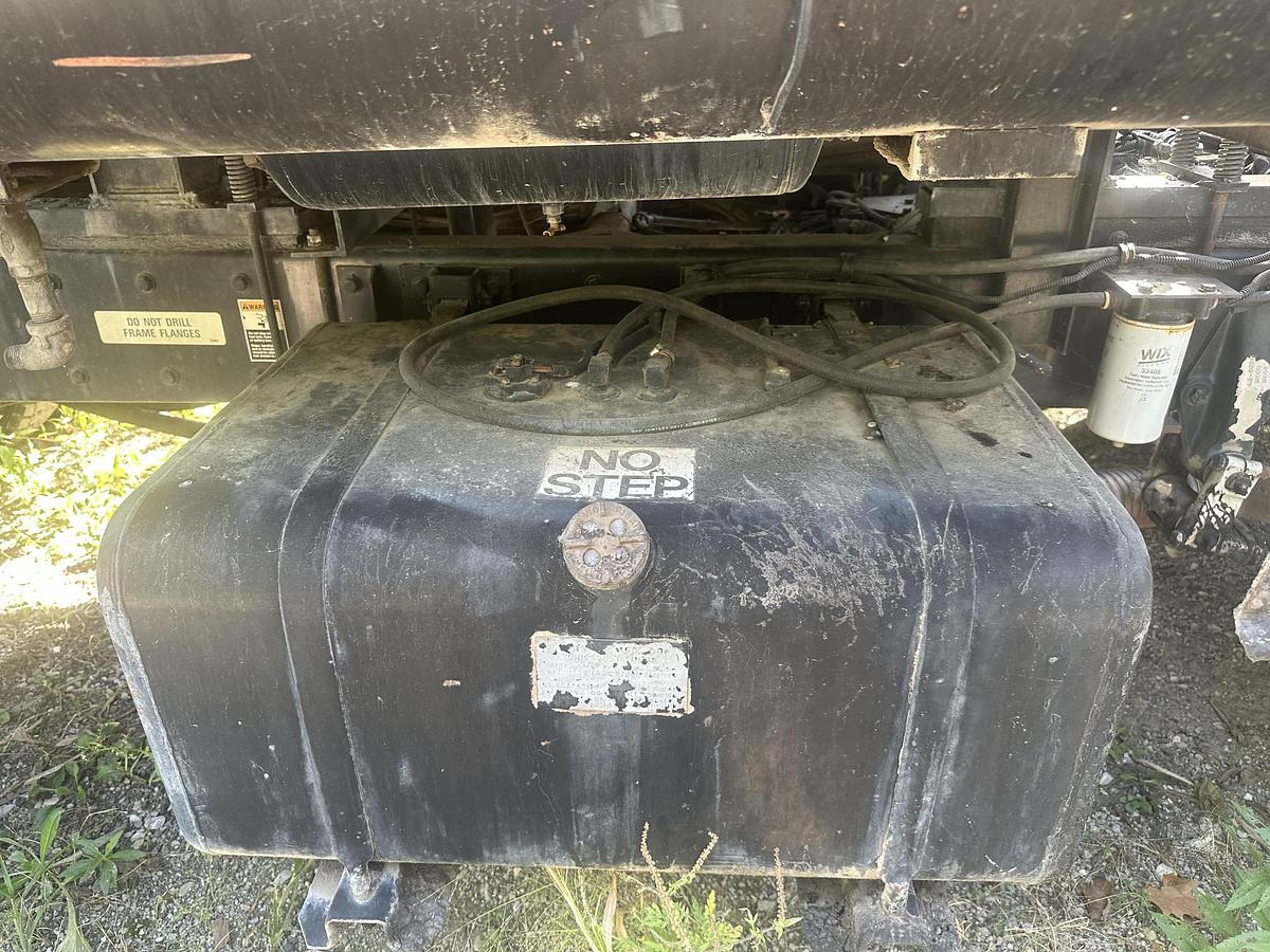 Used 1995 PETERBILT 200