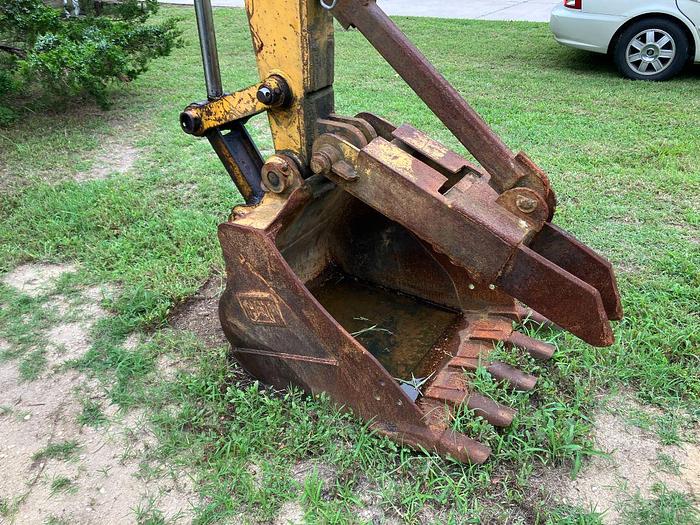 Used 1992 CATERPILLAR E70B
