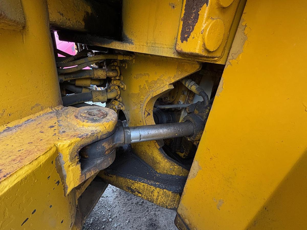 Used 1977 CATERPILLAR 980D