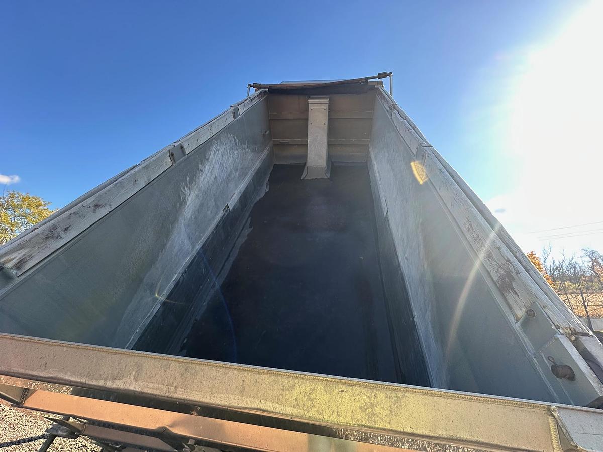 Used 2016 PETERBILT 365