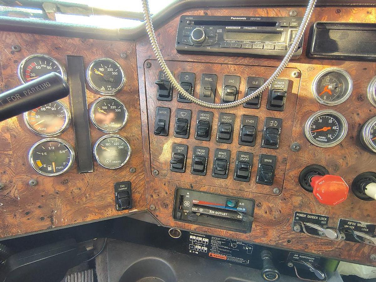 Used 1998 INTERNATIONAL 9300