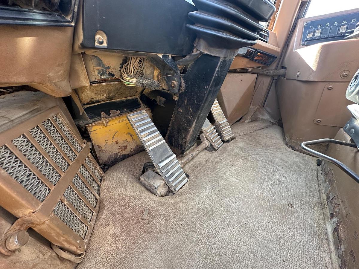 Used 1994 CATERPILLAR 938F