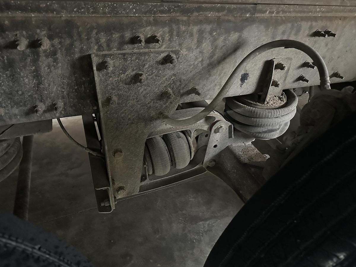 Used 2018 MACK Granite GU713