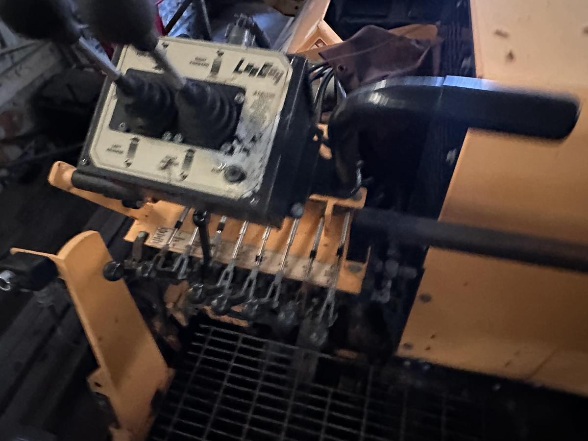 Used 2012 LEEBOY 8510B