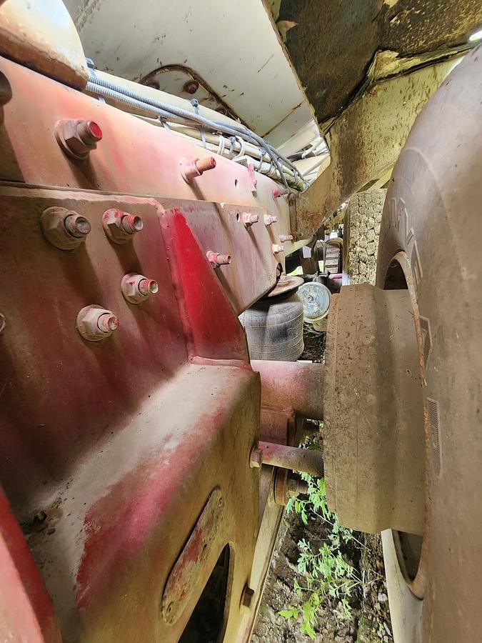 Used 2001 MACK DM690S Conveyor