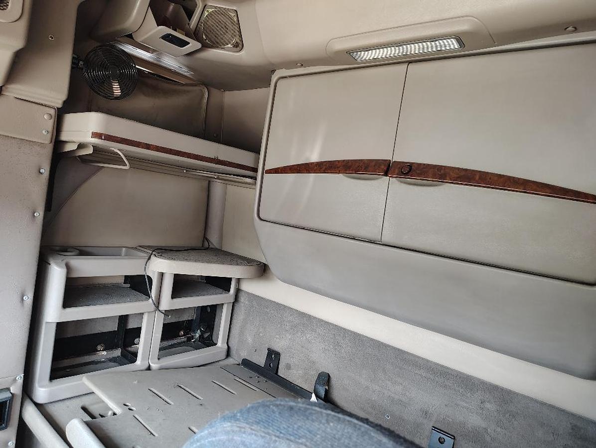 Used 2005 INTERNATIONAL 9400i Eagle