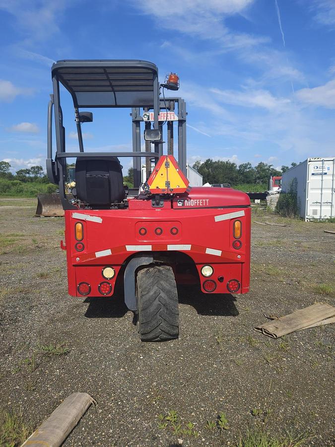 Used 2011 MOFFETT M55