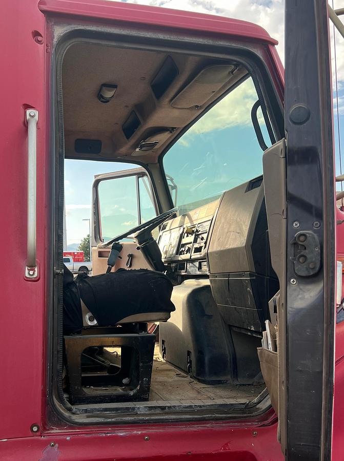 Used 1990 INTERNATIONAL 8300 Eagle