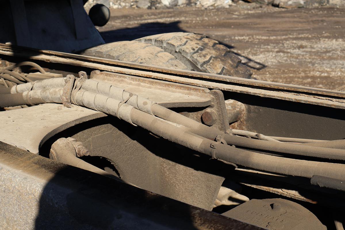 Used 1996 MACK RD690S