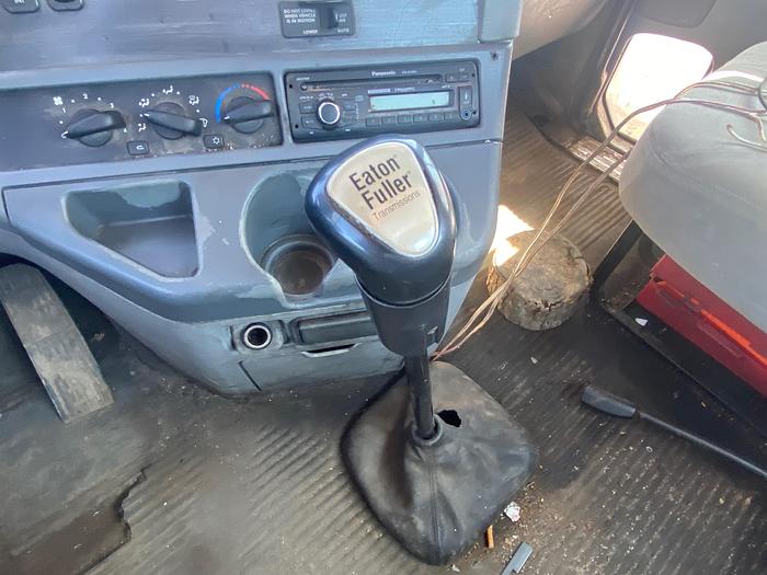 Used 2008 FREIGHTLINER Columbia