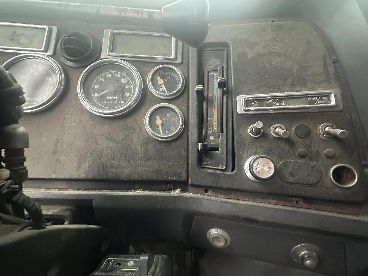 Used 1994 FORD L8000