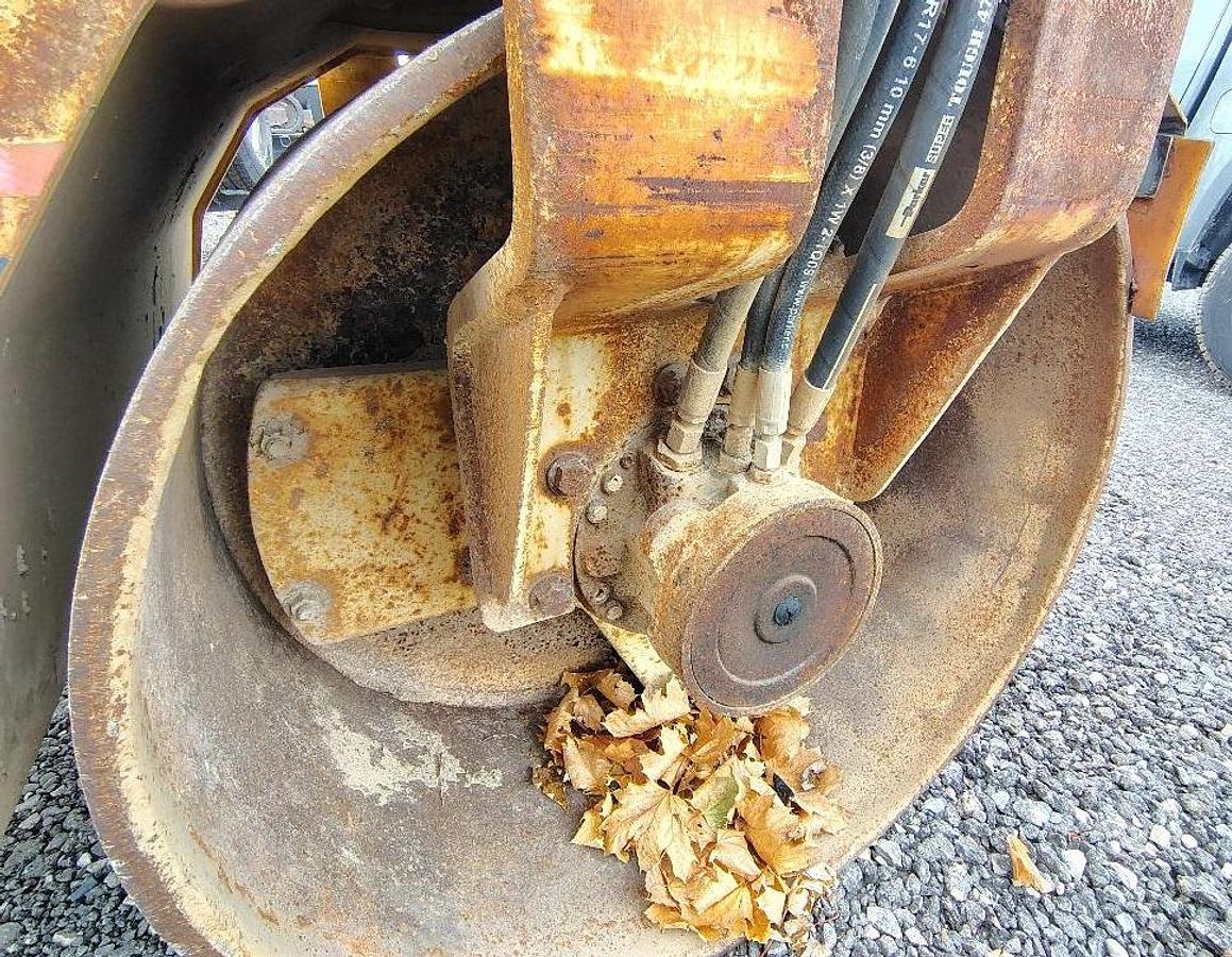 Used 1997 INGERSOLL-RAND DD-22 Vibratory Roller