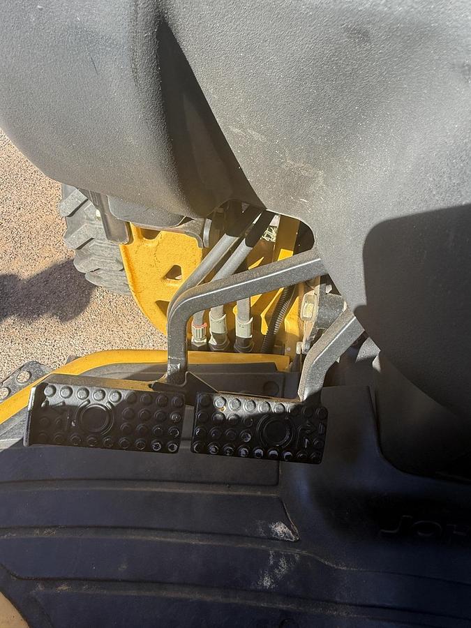 Used 2012 JOHN DEERE 110