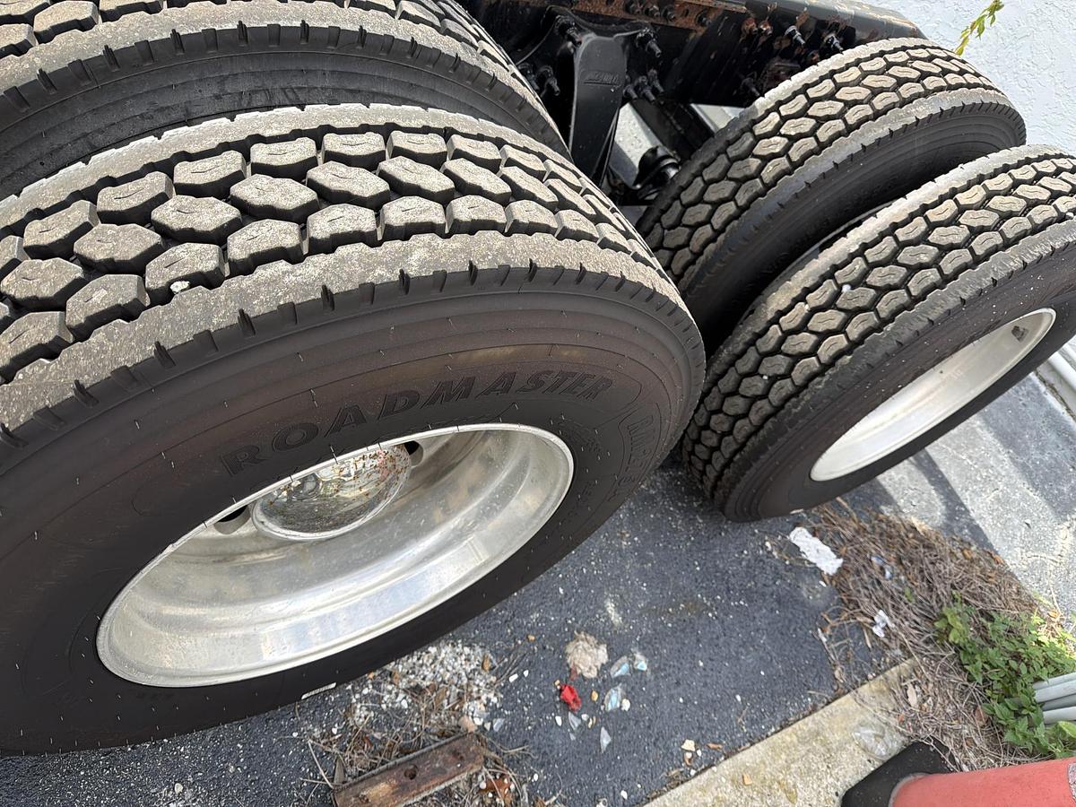 Used 2017 WESTERN STAR 5700xe