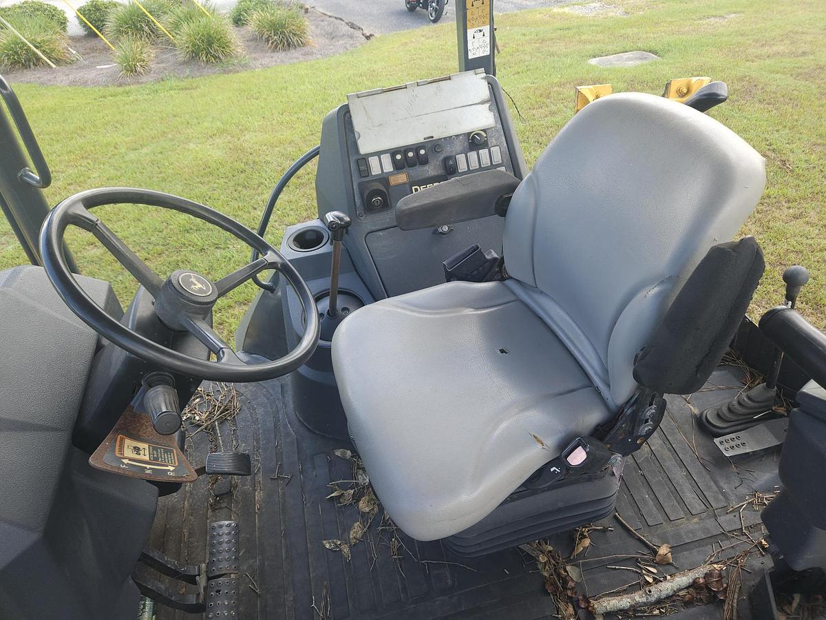 Used 2015 DEERE 310K