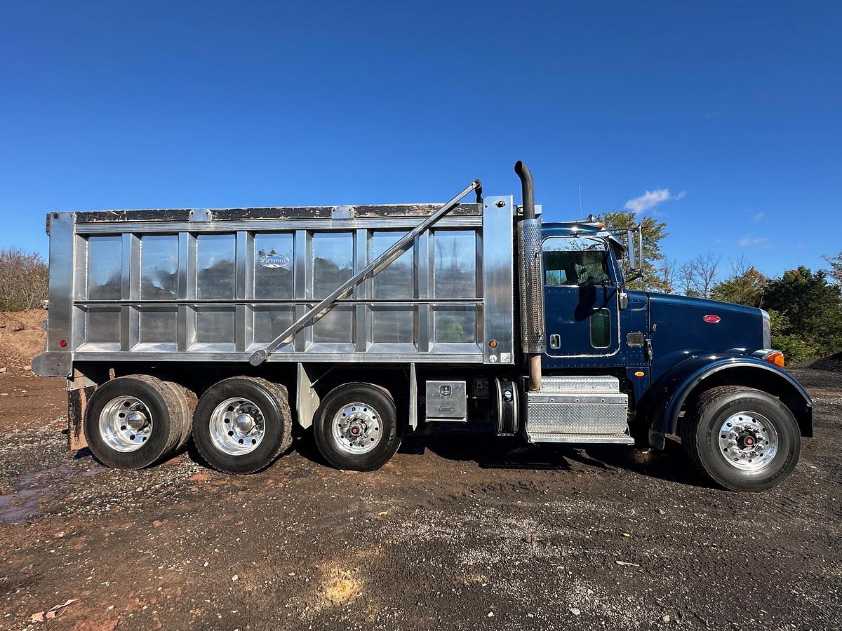 Used 2016 PETERBILT 365