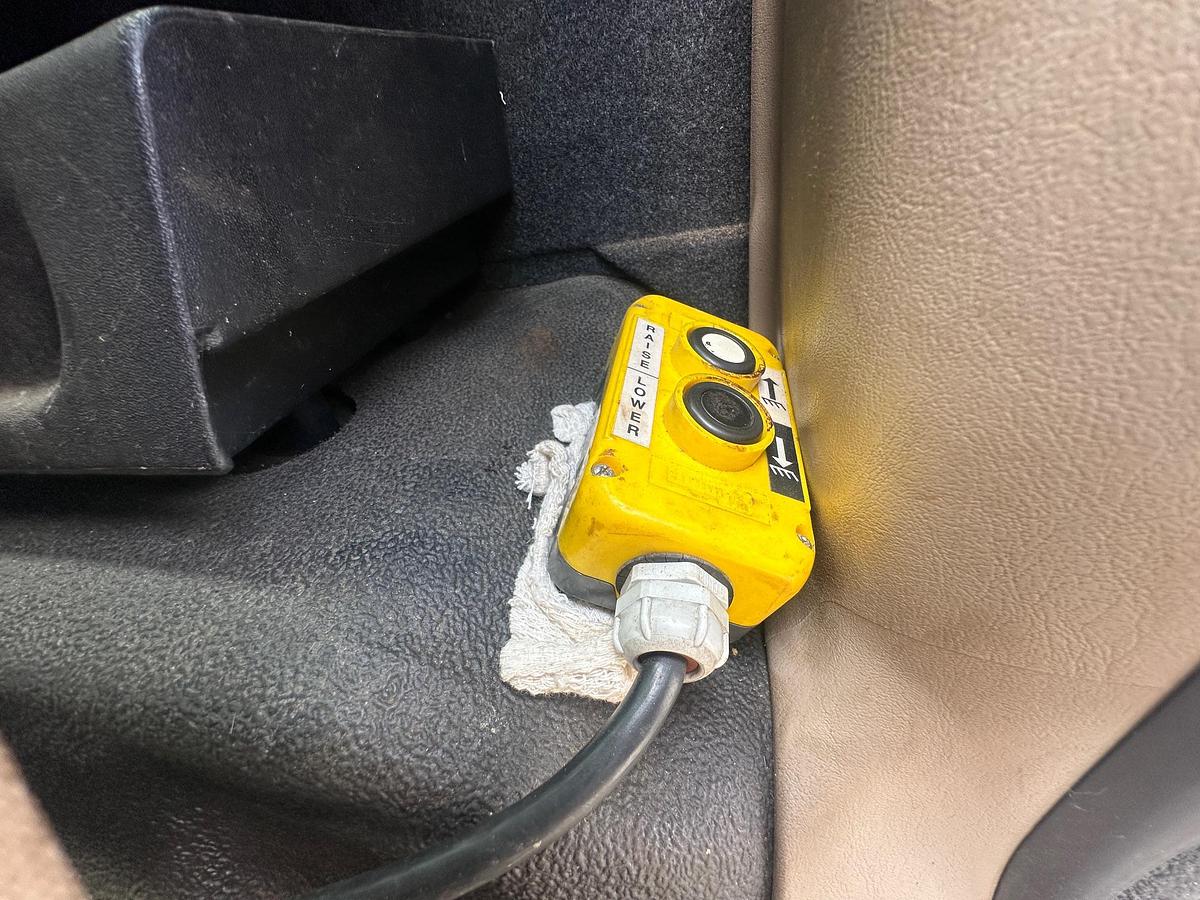 Used 2003 FORD F550 XL Super Duty