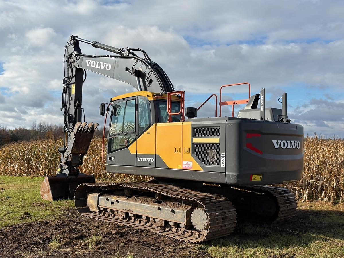Used 2019 VOLVO EC220EL