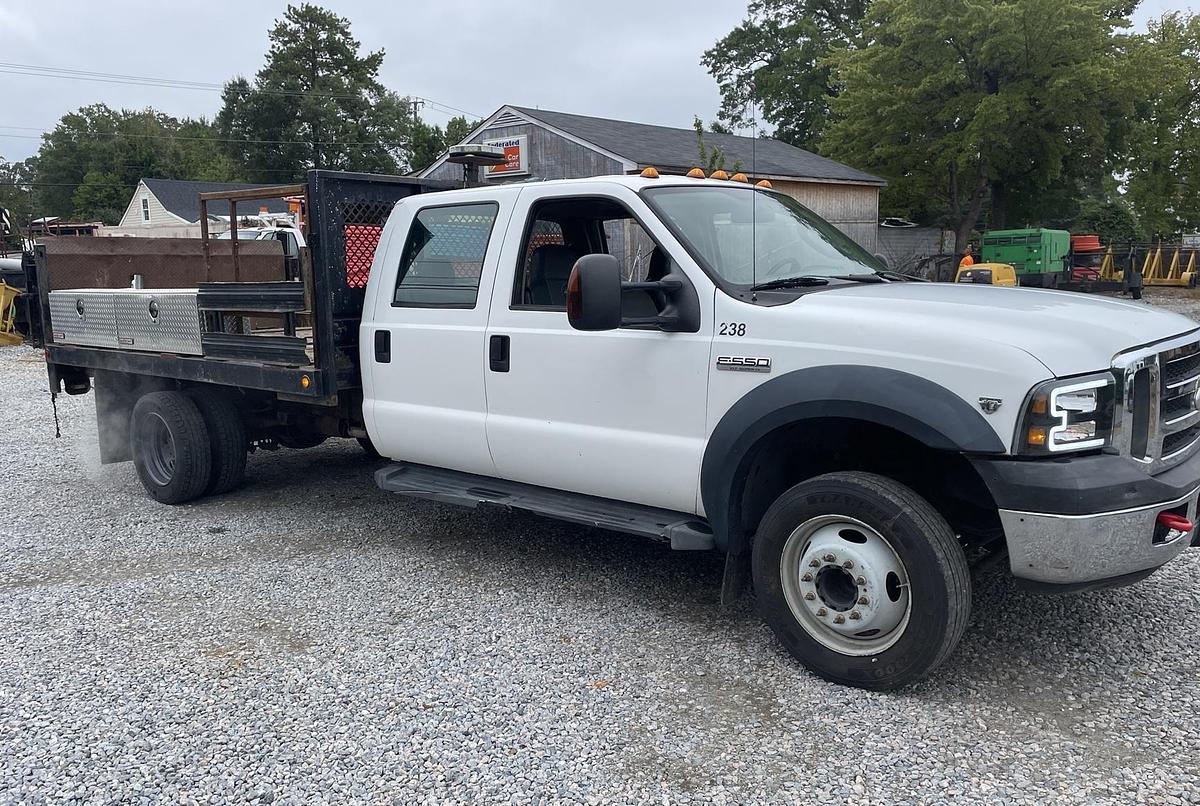 Used 2006 FORD F550 Crew Max