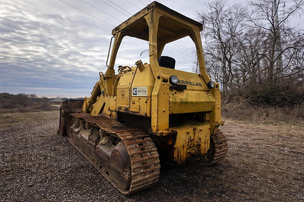 Used 1979 CATERPILLAR 977L
